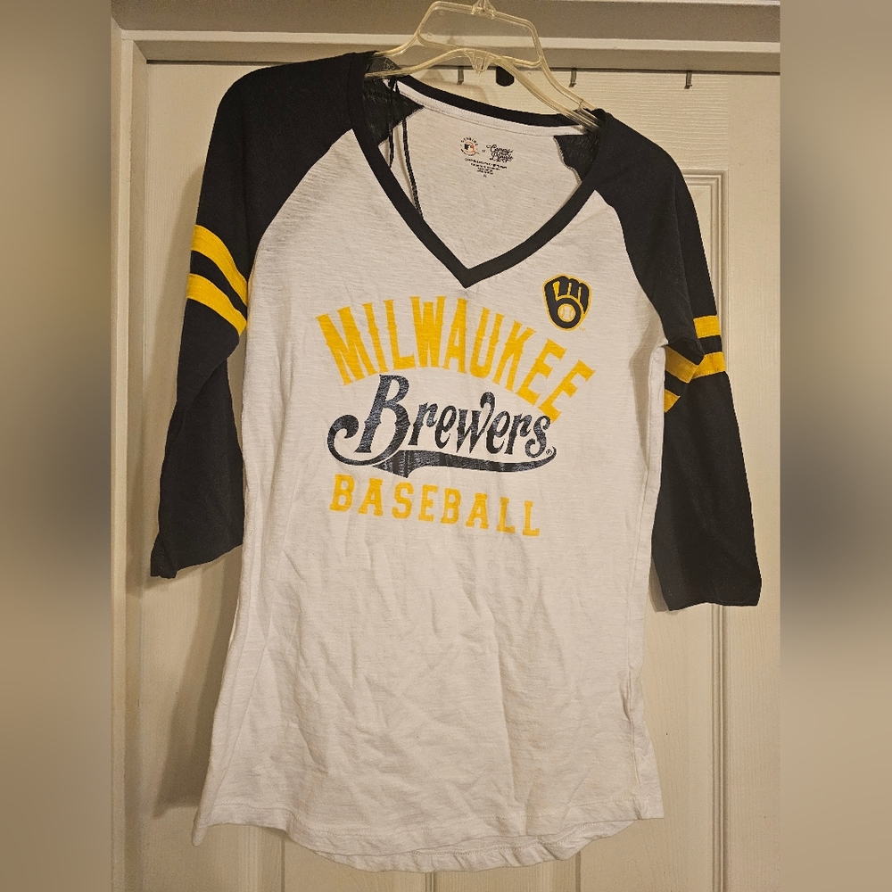 NWT Milwaukee Brewers 34 sleeve shirt.  Size:XS.